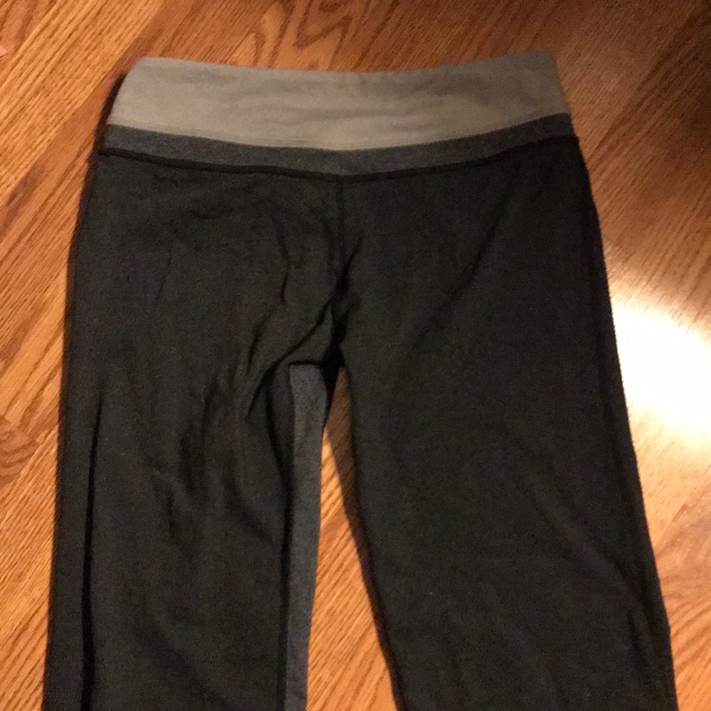 Lulu lemon yoga pants
